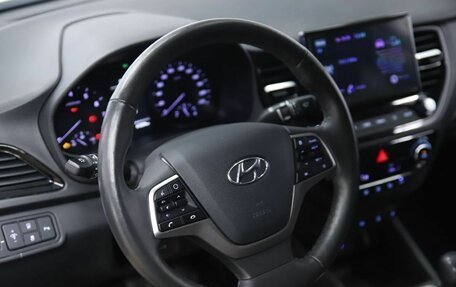 Hyundai Solaris II рестайлинг, 2021 год, 1 630 000 рублей, 13 фотография