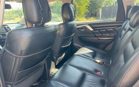 Mitsubishi Pajero Sport III рестайлинг, 2017 год, 2 100 000 рублей, 7 фотография