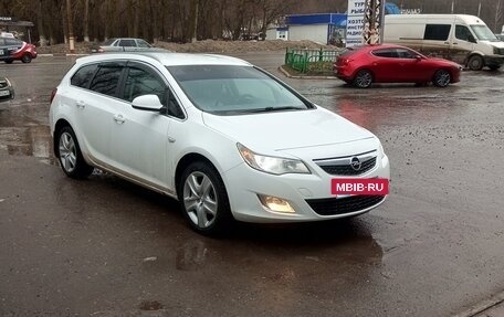 Opel Astra J, 2012 год, 500 000 рублей, 2 фотография