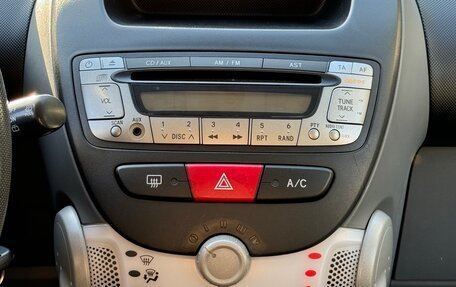 Peugeot 107 I рестайлинг, 2010 год, 410 000 рублей, 6 фотография