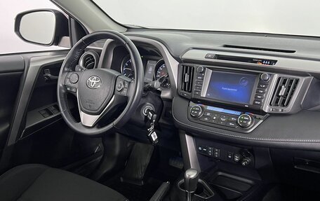 Toyota RAV4, 2017 год, 2 735 000 рублей, 13 фотография