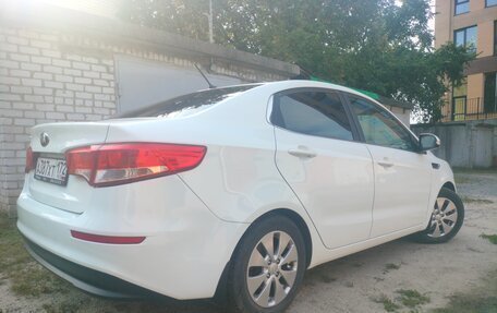 KIA Rio III рестайлинг, 2015 год, 950 000 рублей, 5 фотография