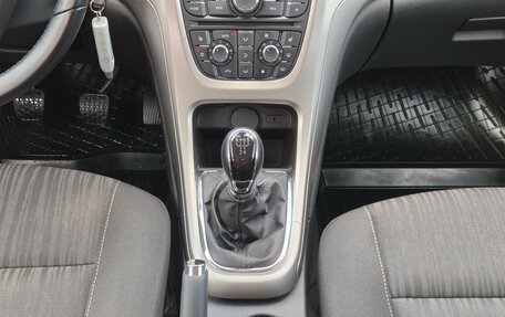 Opel Astra J, 2010 год, 795 000 рублей, 11 фотография