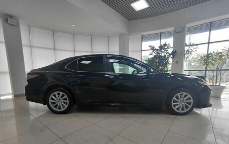Toyota Camry, 2021 год, 2 850 000 рублей, 4 фотография