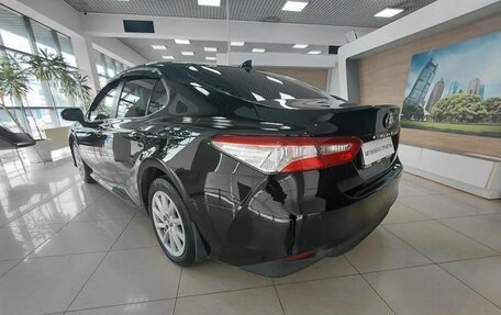 Toyota Camry, 2021 год, 2 850 000 рублей, 7 фотография
