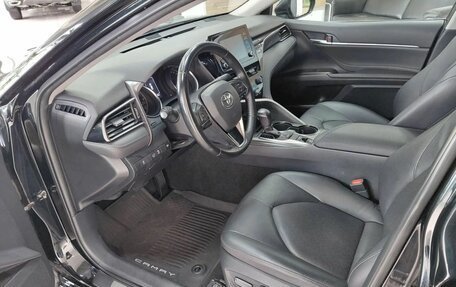 Toyota Camry, 2021 год, 2 850 000 рублей, 12 фотография
