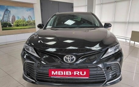 Toyota Camry, 2021 год, 2 850 000 рублей, 2 фотография