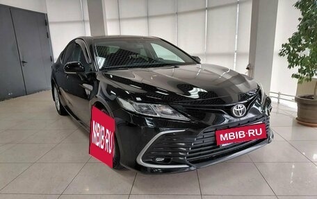 Toyota Camry, 2021 год, 2 850 000 рублей, 3 фотография