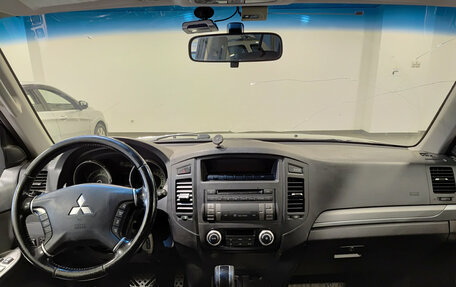 Mitsubishi Pajero IV, 2012 год, 2 200 000 рублей, 18 фотография