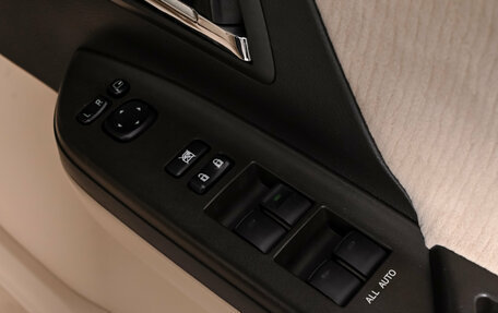 Toyota Vellfire I, 2009 год, 2 100 000 рублей, 13 фотография