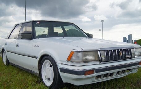 Toyota Crown, 1983 год, 400 000 рублей, 5 фотография