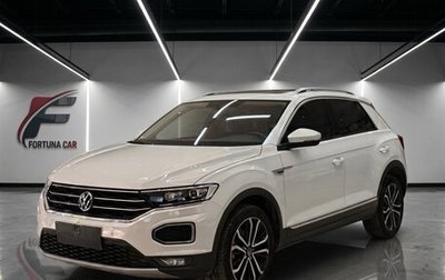 Volkswagen T-Roc I, 2022 год, 1 249 000 рублей, 1 фотография