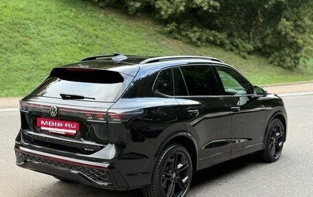 Volkswagen Tiguan, 2025 год, 4 200 000 рублей, 24 фотография