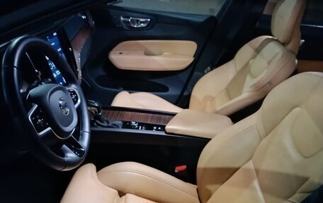 Volvo XC60 II, 2018 год, 4 000 000 рублей, 14 фотография