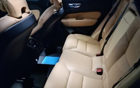 Volvo XC60 II, 2018 год, 4 000 000 рублей, 16 фотография