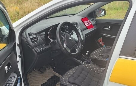 KIA Rio III рестайлинг, 2017 год, 600 000 рублей, 6 фотография