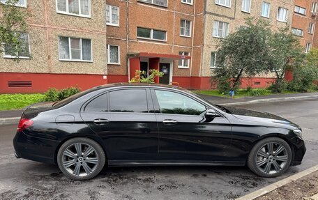 Mercedes-Benz E-Класс, 2019 год, 3 100 000 рублей, 3 фотография