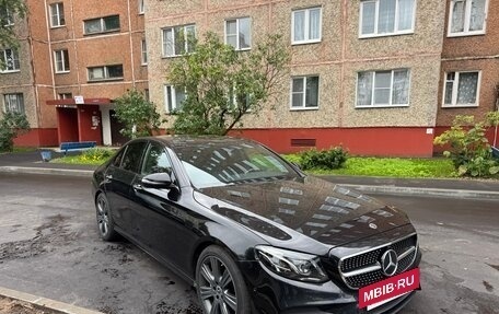 Mercedes-Benz E-Класс, 2019 год, 3 100 000 рублей, 2 фотография