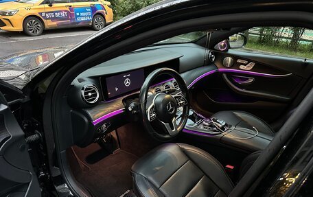 Mercedes-Benz E-Класс, 2019 год, 3 100 000 рублей, 13 фотография