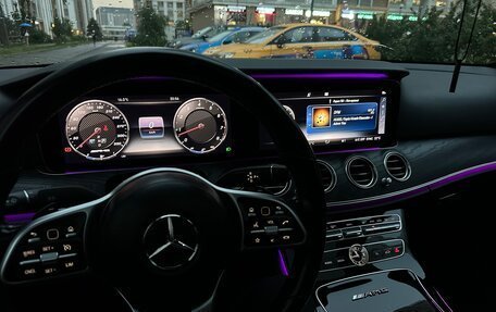 Mercedes-Benz E-Класс, 2019 год, 3 100 000 рублей, 11 фотография