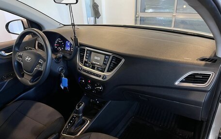 Hyundai Solaris II рестайлинг, 2020 год, 1 720 000 рублей, 12 фотография
