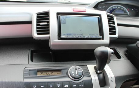 Honda Freed I, 2011 год, 1 300 000 рублей, 17 фотография