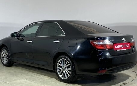 Toyota Camry, 2016 год, 2 290 000 рублей, 10 фотография