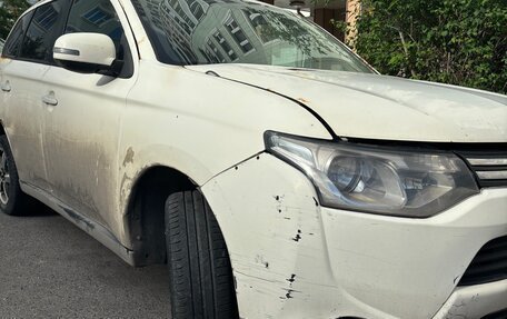 Mitsubishi Outlander III рестайлинг 3, 2012 год, 750 000 рублей, 3 фотография