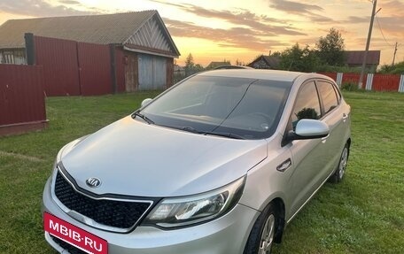 KIA Rio III рестайлинг, 2015 год, 750 000 рублей, 4 фотография