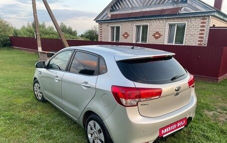 KIA Rio III рестайлинг, 2015 год, 750 000 рублей, 6 фотография