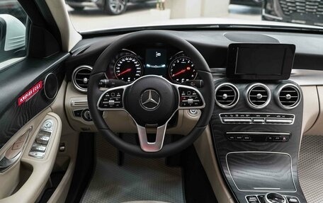 Mercedes-Benz C-Класс, 2019 год, 2 350 000 рублей, 12 фотография