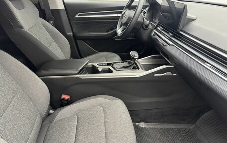 Geely Emgrand, 2024 год, 1 680 000 рублей, 15 фотография