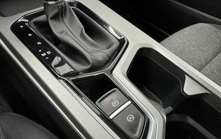 Geely Emgrand, 2024 год, 1 680 000 рублей, 18 фотография