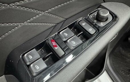Geely Emgrand, 2024 год, 1 680 000 рублей, 21 фотография