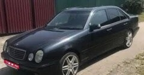 Mercedes-Benz E-Класс, 2000 год, 390 000 рублей, 1 фотография
