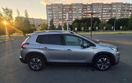 Peugeot 2008 II, 2017 год, 1 200 000 рублей, 2 фотография