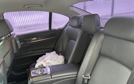 BMW 7 серия, 2012 год, 1 650 000 рублей, 14 фотография
