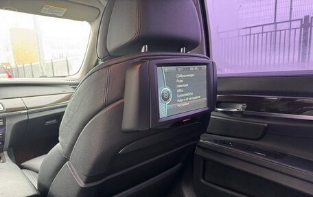 BMW 7 серия, 2012 год, 1 650 000 рублей, 13 фотография