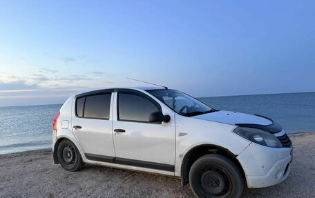 Renault Sandero I, 2011 год, 350 000 рублей, 2 фотография
