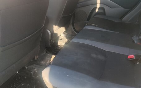 Mitsubishi Outlander III рестайлинг 3, 2011 год, 899 000 рублей, 5 фотография