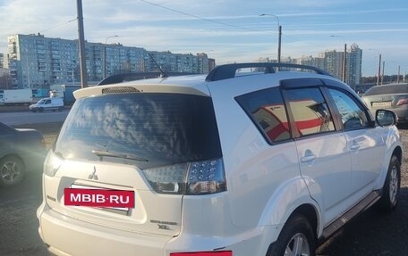 Mitsubishi Outlander III рестайлинг 3, 2011 год, 899 000 рублей, 8 фотография