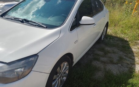 Opel Astra J, 2014 год, 400 000 рублей, 6 фотография
