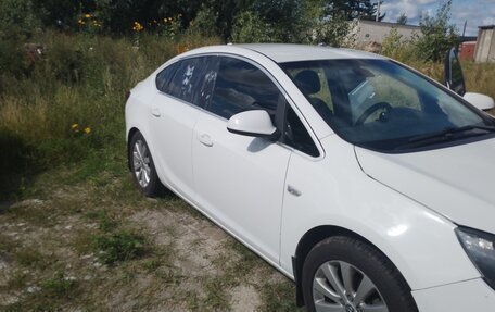 Opel Astra J, 2014 год, 400 000 рублей, 8 фотография