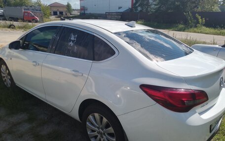 Opel Astra J, 2014 год, 400 000 рублей, 4 фотография