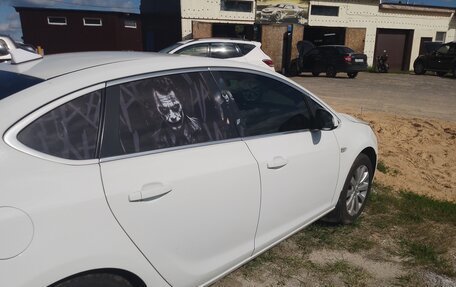 Opel Astra J, 2014 год, 400 000 рублей, 11 фотография