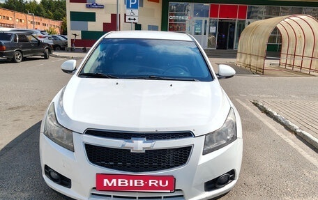 Chevrolet Cruze II, 2011 год, 770 000 рублей, 3 фотография