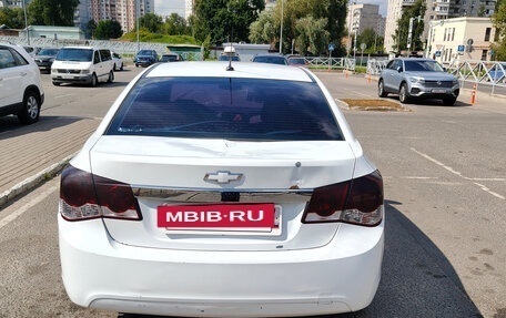 Chevrolet Cruze II, 2011 год, 770 000 рублей, 4 фотография