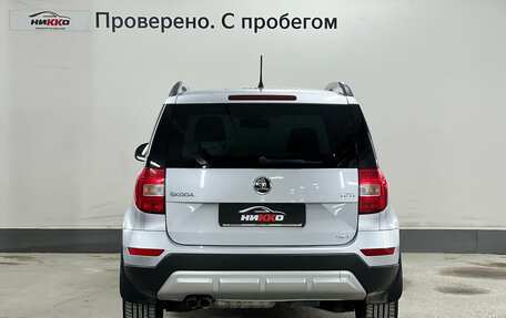 Skoda Yeti I рестайлинг, 2015 год, 1 080 000 рублей, 5 фотография