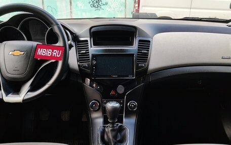 Chevrolet Cruze II, 2011 год, 770 000 рублей, 13 фотография
