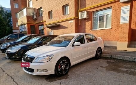 Skoda Octavia, 2012 год, 1 050 000 рублей, 2 фотография